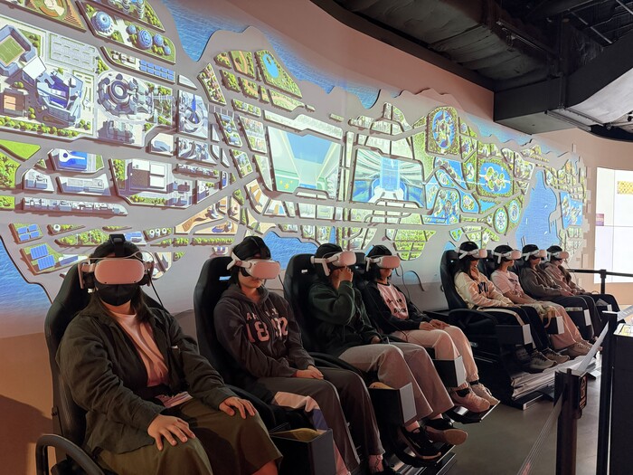 虛擬實境（VR）裝置體驗圖片